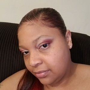 Meet your Posher, Latoya